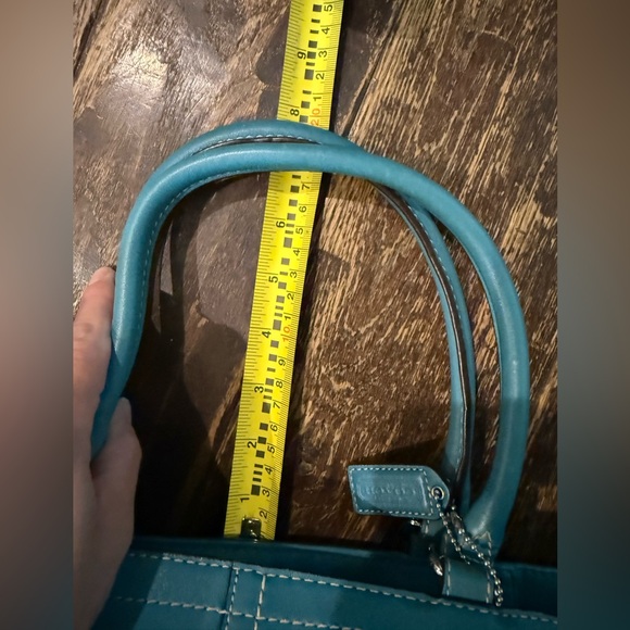 Coach Blue Leather Shoulder Bag with Silver Hardware - Picture 5 of 6